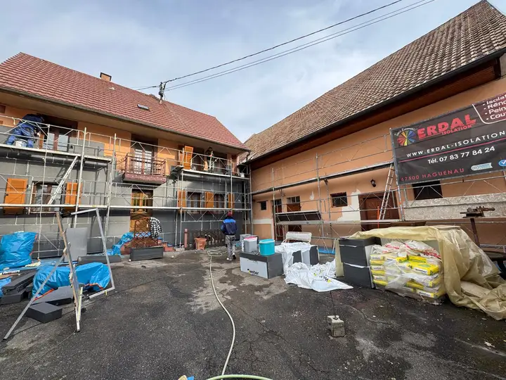 Ravalement d'une maison alsacienne à Hohfrankenheim